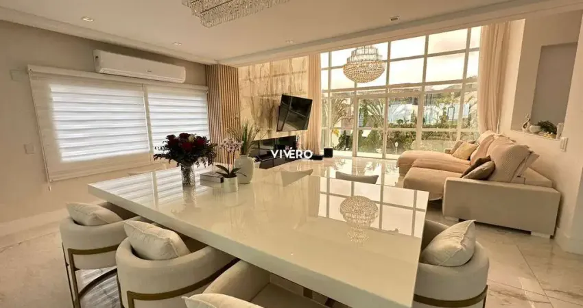 Casa no Condomínio Riviera com  6 dormitórios na Praia Brava de Itajaí