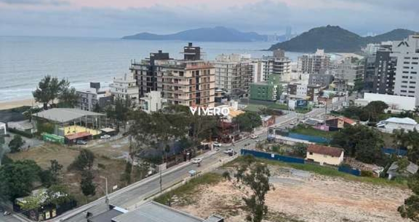 Cobertura com 3 dormitórios no Edifício Amores da Brava a 50 metros do mar na Pr
