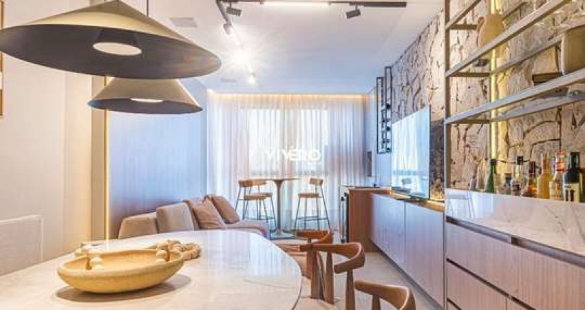 Apartamento com 2 suítes no Edifício Golden Palace - Camboriú