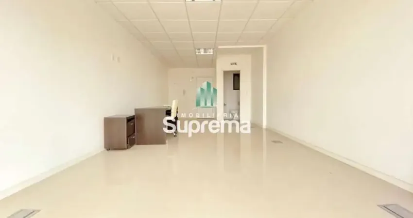 Sala comercial para alugar na Rua Manoel Vieira Garção, 10, Centro, Itajaí