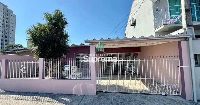 Casa com 3 quartos para alugar na Rua Serafim Franklin Pereira, 311, Cordeiros, Itajaí