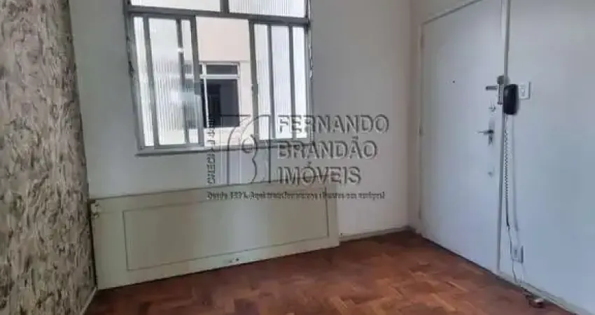 Copacabana, vendo apartamento com 1 quarto, 1 sala, 1 banheiro com 34m² de área. venha conferir!