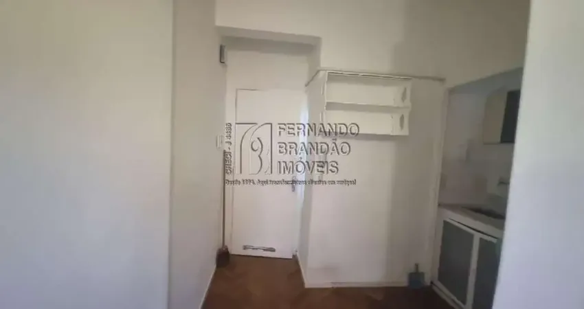 Copacabana, vendo apartamento c/ 1 quarto, 1 sala, 1 banheiro, 1 vaga de garagem, 36m² de área. venha conferir!
