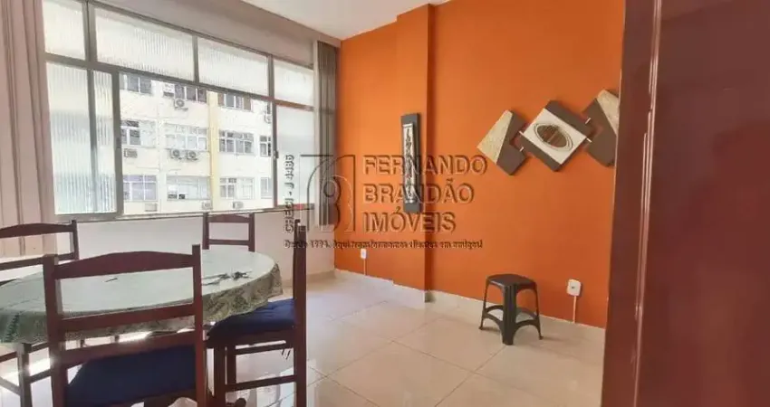 Copacabana, vendo ótimo estado, localização perfeita no posto 4, segunda quadra da praia, frente, vista livre, sala e quarto sendo 1 suíte