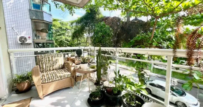 Vendo apartamento no recreio dos bandeirantes, rio de janeiro-rj c/ 2 quartos, 1 suíte, 2 salas, 2 vagas de garagem, 95m² de área.