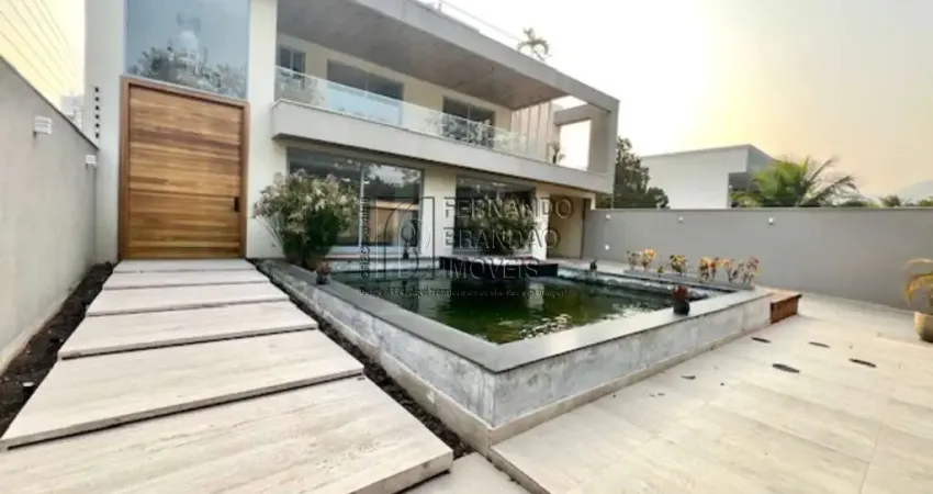 Vendo casa de luxo condomínio, rua ministro lafayette andrada, barra da tijuca com 7 quartos, 6 suítes e 8 vagas de garagem com 1.059,60m²