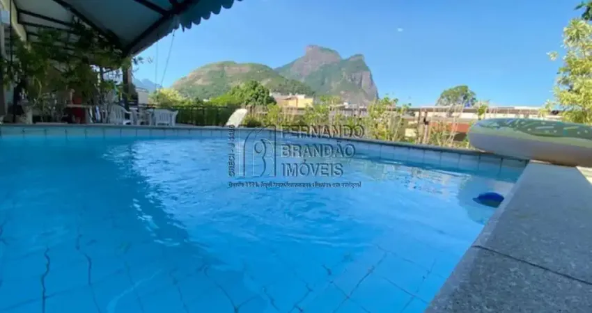 Jardim oceânico, vendo cobertura linear na barra da tijuca, rio de janeiro, 4 quartos, 3 suítes, 2 salas, 3 vagas garagem 350m². junto praça pomar