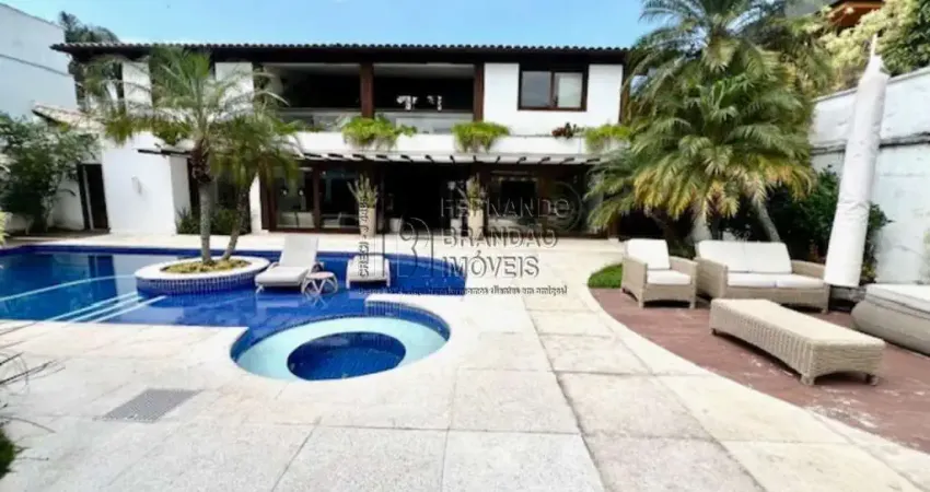 Jardim lagoa mar norte, vendo casa na barra da tijuca c/ 4 quartos, 4 suítes, 5 salas e 720m² de terreno