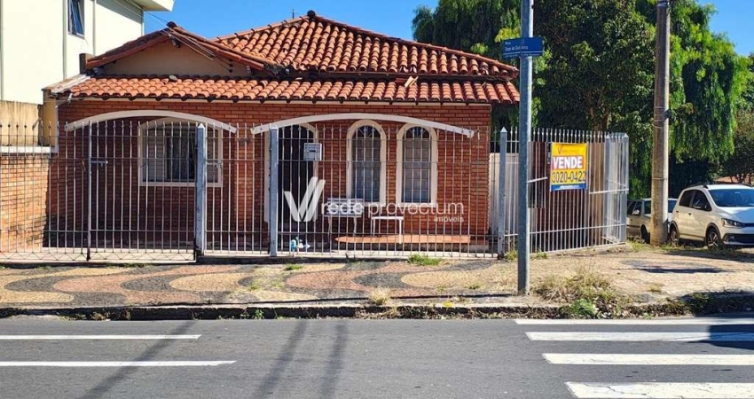 Casa com 3 quartos à venda na Rua Doze de Outubro, 409, Vila Santana, Valinhos