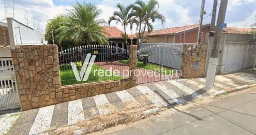 Casa com 3 quartos para alugar na Rua Itapecirica da Serra, 955, Cidade Jardim, Campinas