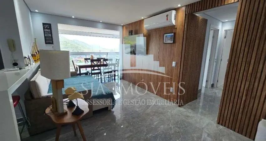 Cobertura duplex pe na areia a venda no centro de Bertioga,  136m2 ,  2 dormitorios sendo 1 suite e 2 vagas cobertas + deposito.
