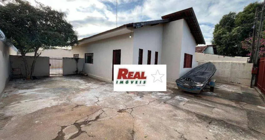 Casa com 3 dormitórios para alugar, 100 m² por R$ 1.178,61/mês - TV - Araçatuba/SP