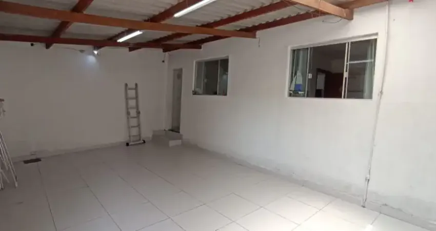 A&M IMÓVEIS VENDE EXCELENTE LOTE COM 02 CASAS NA QUADRA 01