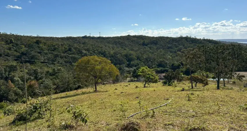 A&M IMOVEIS Vende exelente Fazenda a 39km de Luziânia - 64,67ha -