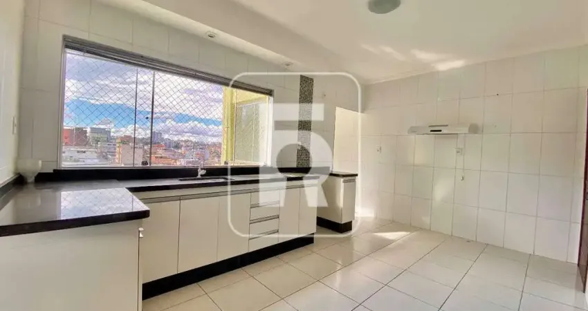 Apartamento com 3 quartos à venda no Carijós, Conselheiro Lafaiete 
