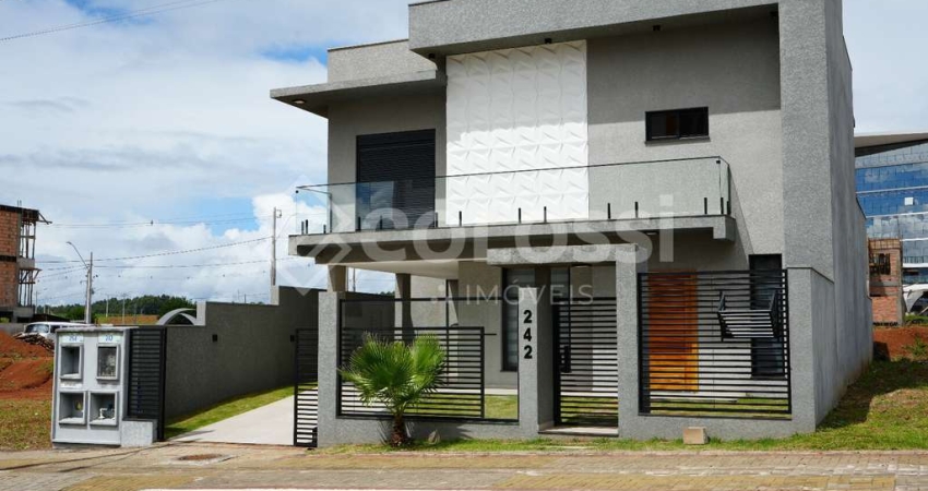 Sobrado à venda no bairro Cidade dos Lagos - Guarapuava/PR