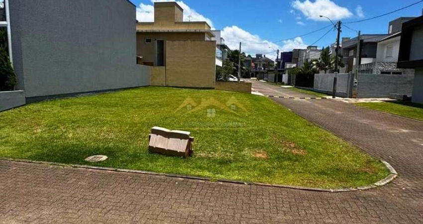 Terreno em condomínio fechado de alto padrão!