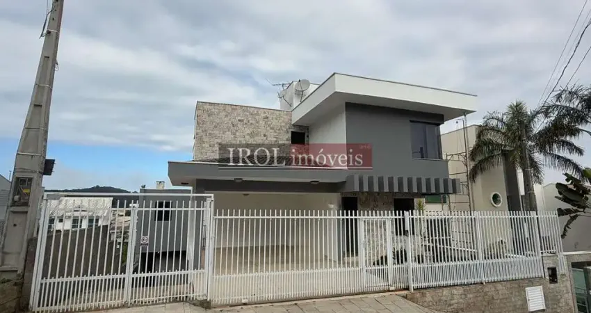 Casa com 5 quartos para alugar no Ariribá, Balneário Camboriú 