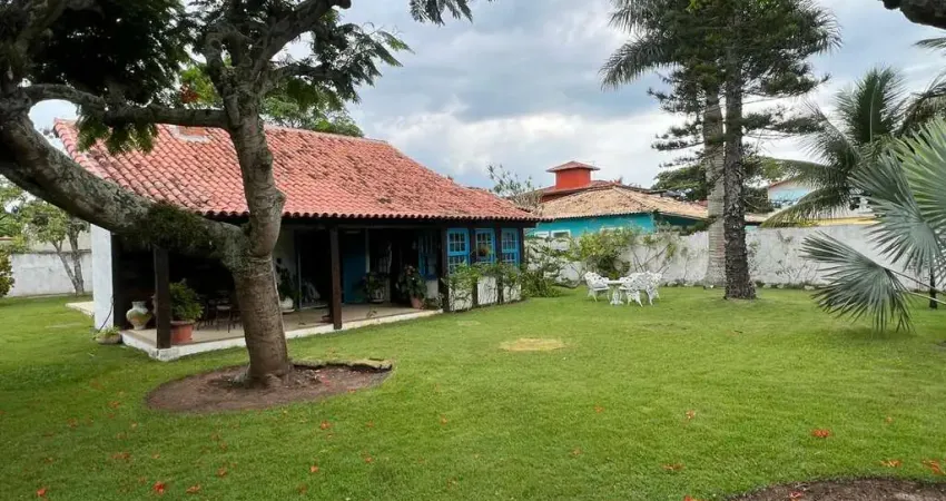 Casa para Venda em Cabo Frio, Ogiva, 3 dormitórios, 1 suíte, 1 banheiro, 10 vagas