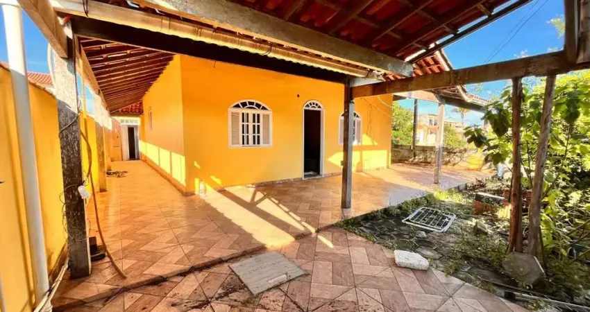Casa para Venda em Cabo Frio, Unamar (Tamoios), 2 dormitórios, 1 suíte, 1 banheiro, 1 vaga