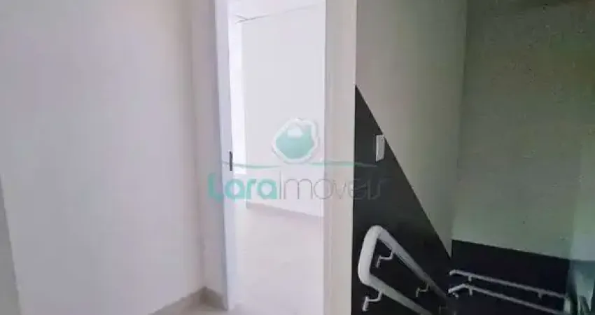 Sala comercial para alugar na Rua Tenente Rui Lopes Ribeiro, 72, Centro, Macaé