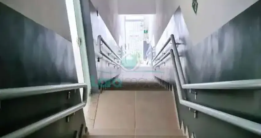 Sala comercial para alugar na Rua Tenente Rui Lopes Ribeiro, 72, Centro, Macaé