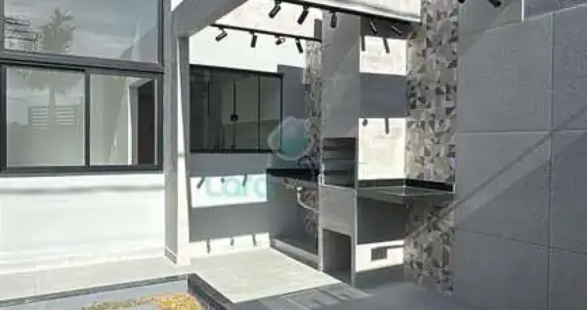 Casa com 2 quartos à venda na Rua Ronald Golias, Lagoa, Macaé