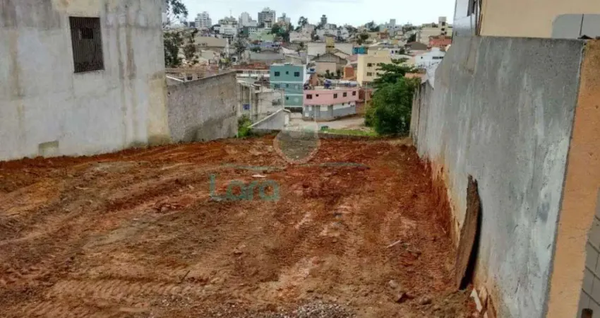 Terreno à venda na Rua Salvador, 360, Novo Horizonte, Macaé