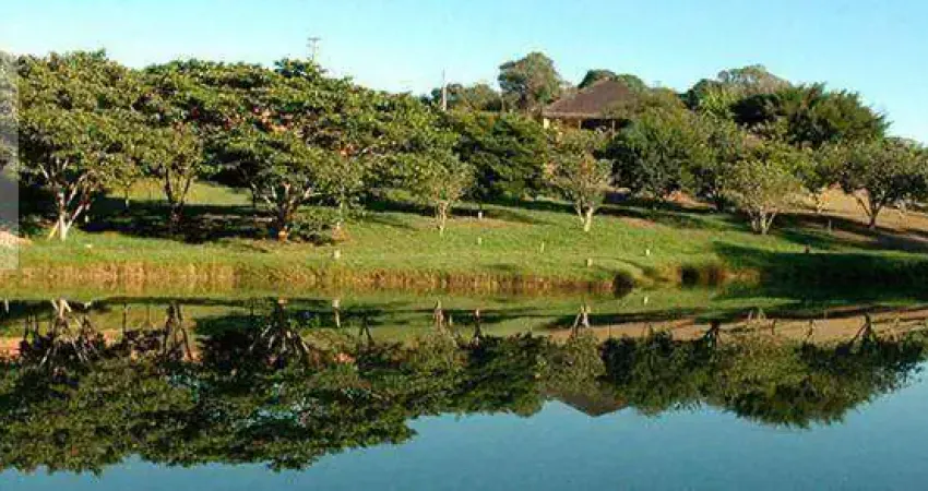 Terreno em condomínio fechado à venda na Área Rural de Macaé, Macaé 