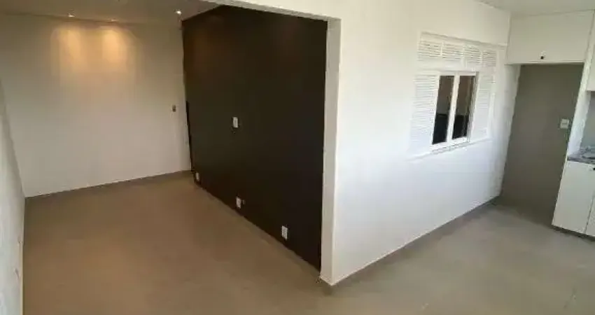 Atlântica imóveis tem excelente apartamento com 2 dormitórios para locação, 50 m² - centro - macaé/rj.