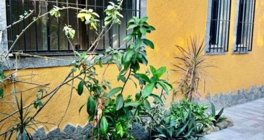 Casa com 2 dormitórios para alugar, 88 m² por R$ 2.800,00/mês - Cavaleiros - Macaé/RJ