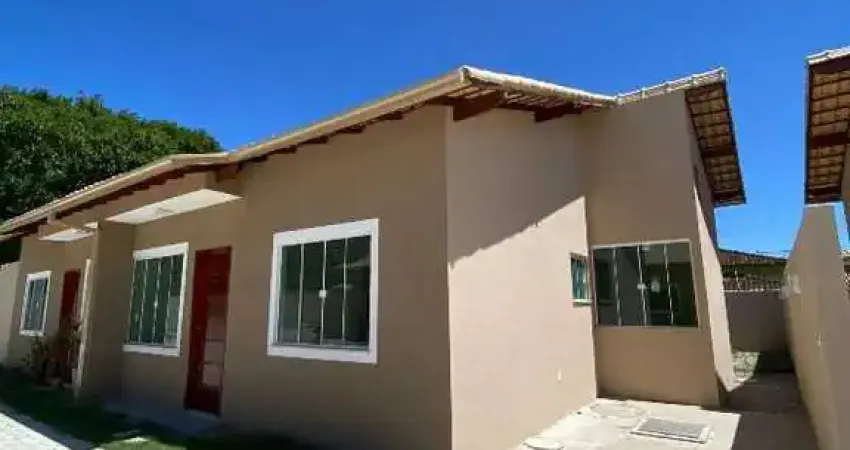 Casa com 2 dormitórios à venda, 60 m² por R$ 300.000,00 - Chácara Mariléa - Rio das Ostras/RJ