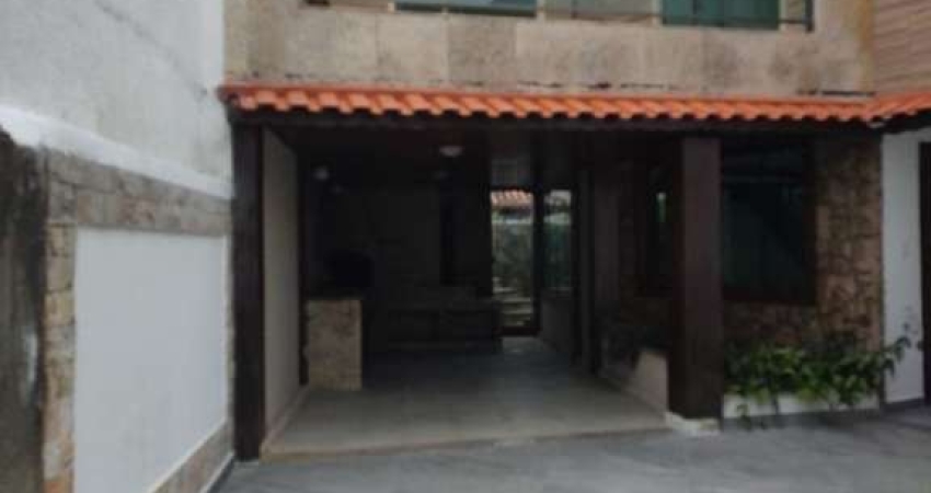 Casa à venda, 200 m² por R$ 590.000,00 - Costazul - Rio das Ostras/RJ