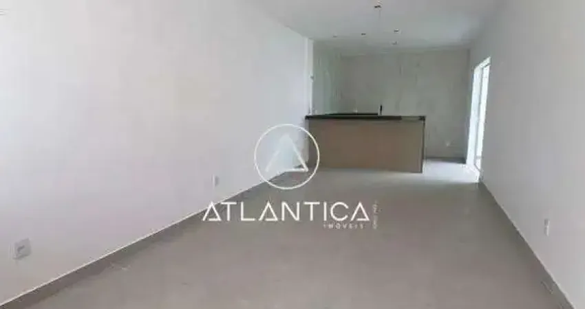 Atlântica imóveis tem excelente casa com 03 dormitórios à venda, 102 m² - granja dos cavaleiros - macaé/rj.