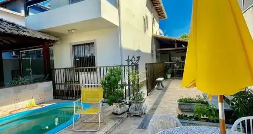 Casa à venda, 172 m² por R$ 730.000,00 - Jardim Mariléa - Rio das Ostras/RJ