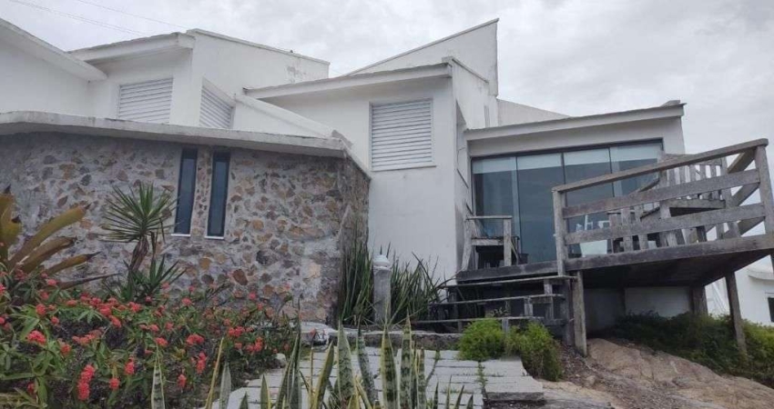 Casa com 3 dormitórios à venda, 3600 m² por R$ 3.800.000,00 - Praia do Pontal - Arraial do Cabo/RJ