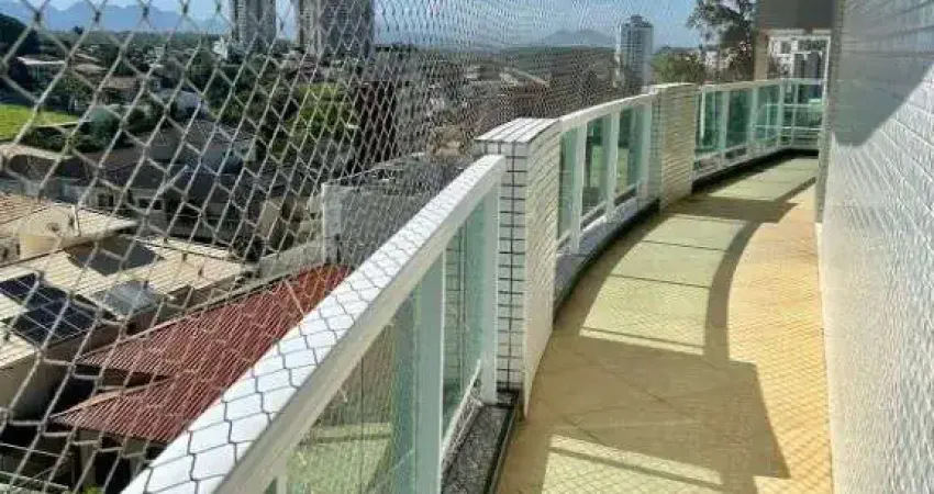 Apartamento com 3 dormitórios à venda, 133 m² por R$ 700.000,00 - Glória - Macaé/RJ
