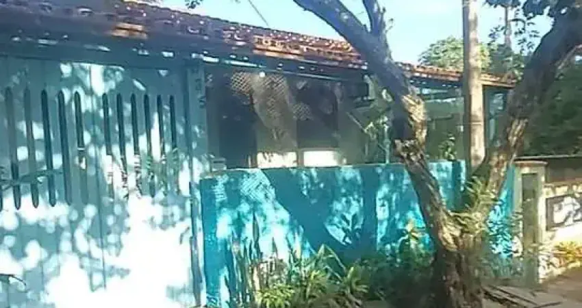 Casa com 2 dormitórios à venda, 100 m² por R$ 900.000,00 - Costazul - Rio das Ostras/RJ