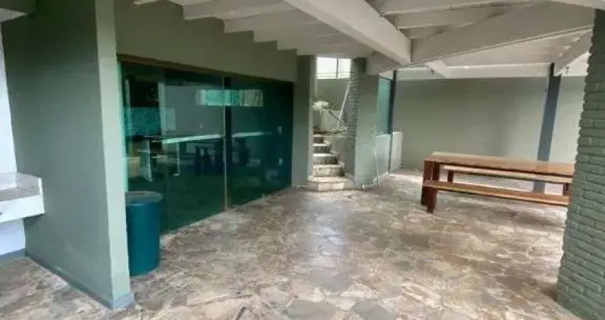 Casa com 4 dormitórios à venda, 380 m² por R$ 1.500.000,00 - Novo Cavaleiro - Macaé/RJ