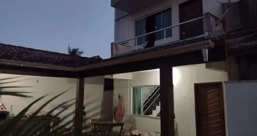 Casa com 2 dormitórios à venda, 116 m² por R$ 420.000,00 - Jardim Mariléa - Rio das Ostras/RJ