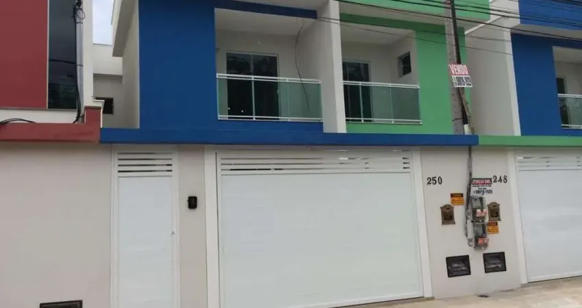 Casa com 3 dormitórios à venda, 155 m² por R$ 650.000,00 - Granja dos Cavaleiros - Macaé/RJ