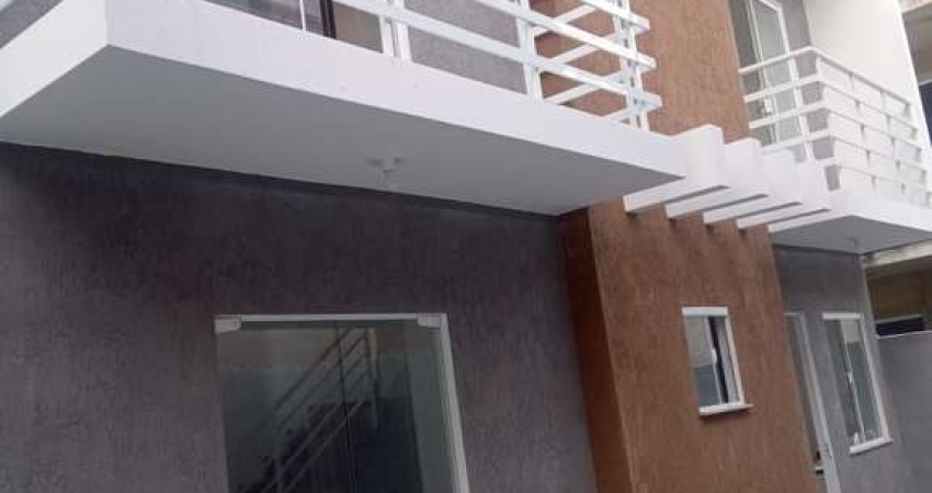 Casa com 2 dormitórios à venda, 70 m² por R$ 260.000,00 - Maria Turri - Rio das Ostras/RJ