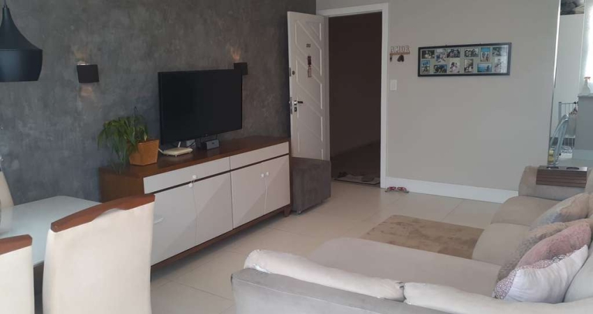 Apartamento com 2 dormitórios à venda, 70 m² por R$ 299.000,00 - Extensão do Bosque - Rio das Ostras/RJ