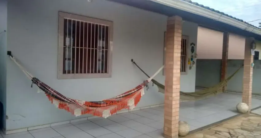 Casa com 3 Quartos e Área Gourmet à Venda – 110m² | Jardim Bela Vista, Rio das Ostras – R$ 700.000