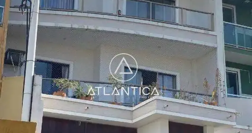 Atlântica imóveis apresenta excelente cobertura à venda no bairro da glória, macaé/rj.