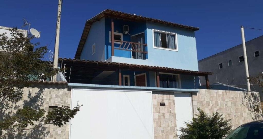 Casa com 3 dormitórios à venda, 166 m² por R$ 600.000,00 - Vale das Palmeiras - Macaé/RJ
