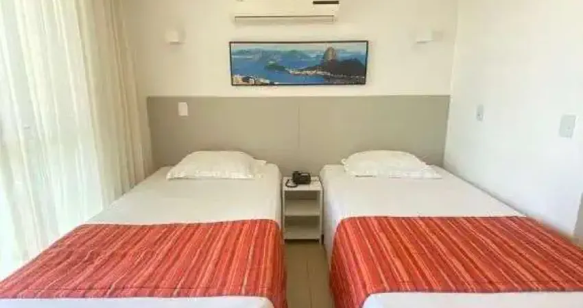 Atlântica imóveis tem excelente flat com 1 dormitório à venda, 28 m² por r$ 200.000,00 - imbetiba - macaé/rj.