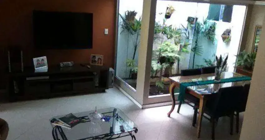 Casa com 3 dormitórios à venda, 255 m² por R$ 840.000,00 - Granja dos Cavaleiros - Macaé/RJ
