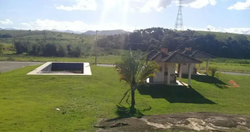Atlântica imóveis tem excelente terreno à venda, 227 m² por r$ 115.000,00 - vale das palmeiras - macaé/rj.