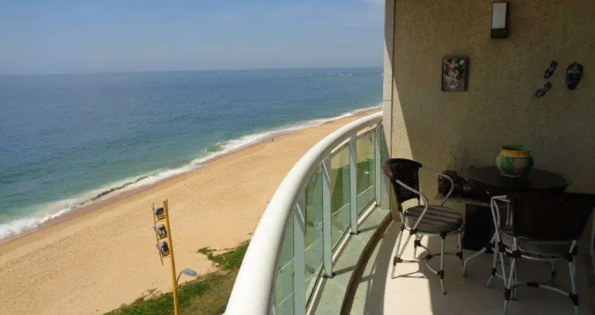 Apartamento com 3 dormitórios à venda, 140 m² por R$ 920.000,00 - Praia Campista - Macaé/RJ.